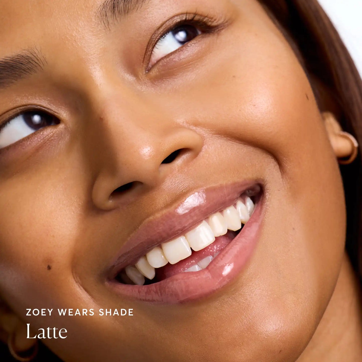 phyto-glow-lip-balm-latte-t5 NATR-60110-Alt-Images-Phyto-Glow-Lip-Balm-Latte-04.webp